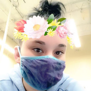 Meet your Posher, Caris